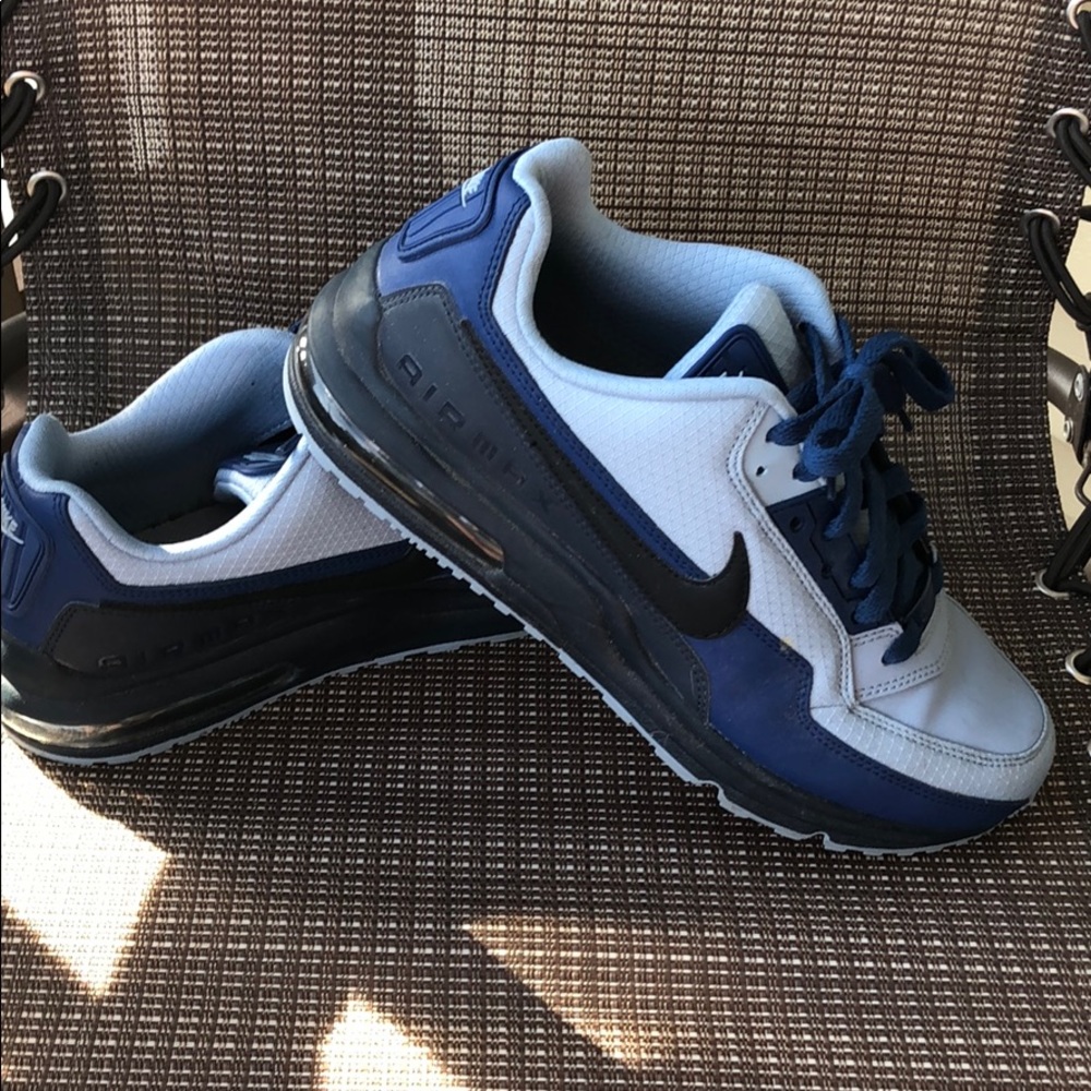 🔥Host Picked🔥🔥Nike Air Max men size 9.5